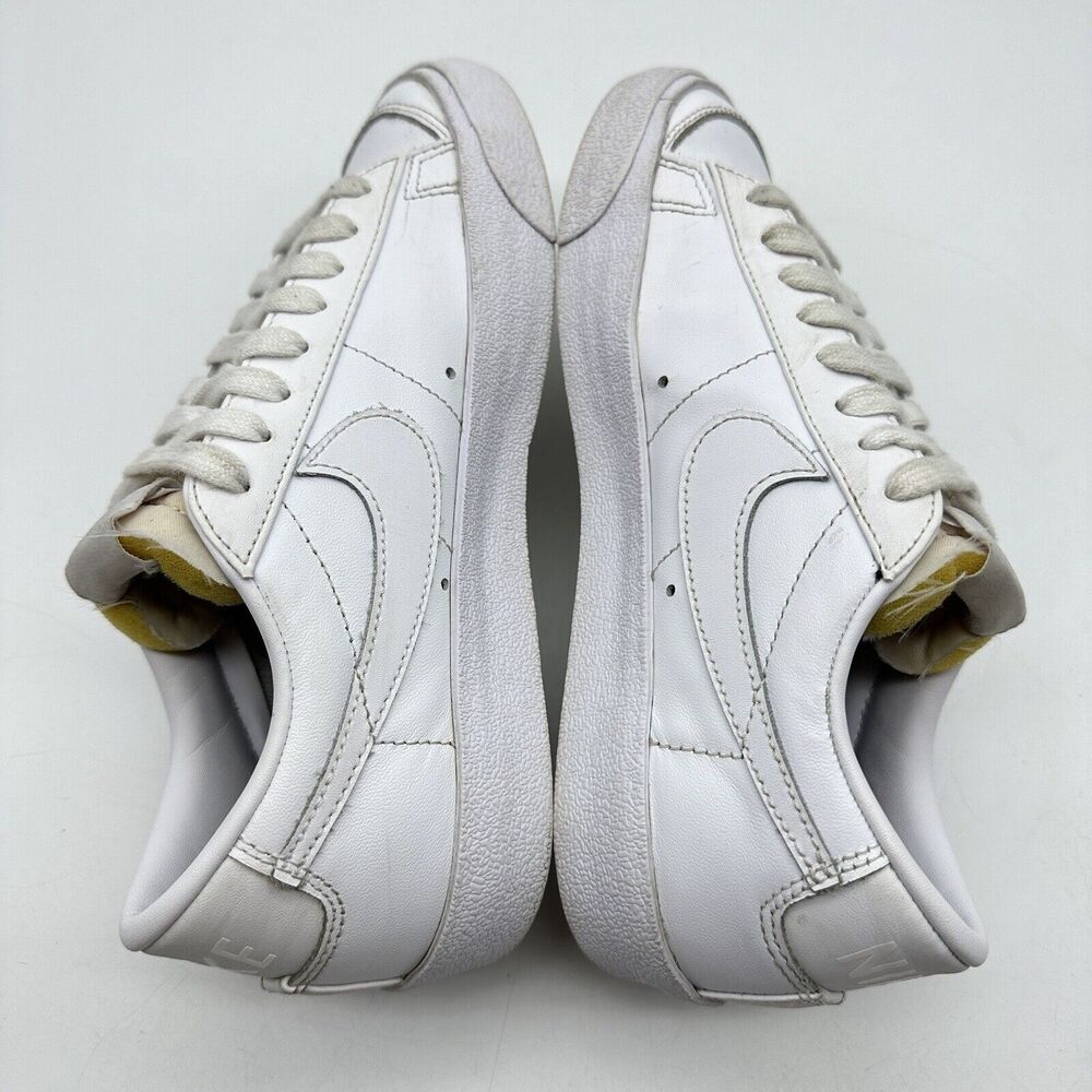 Nike Blazer ‘77 Women's Size 7 Triple White Athletic Casual Shoes DC4769-101 - Picture 10 of 13
